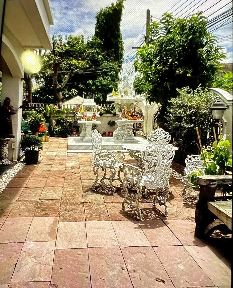 picture Two-Storey Single House for Sale in Bangna Villa-Ploy Village, located on Sornhirun Soi, Bangna-Trad 39 Road. - 2/11