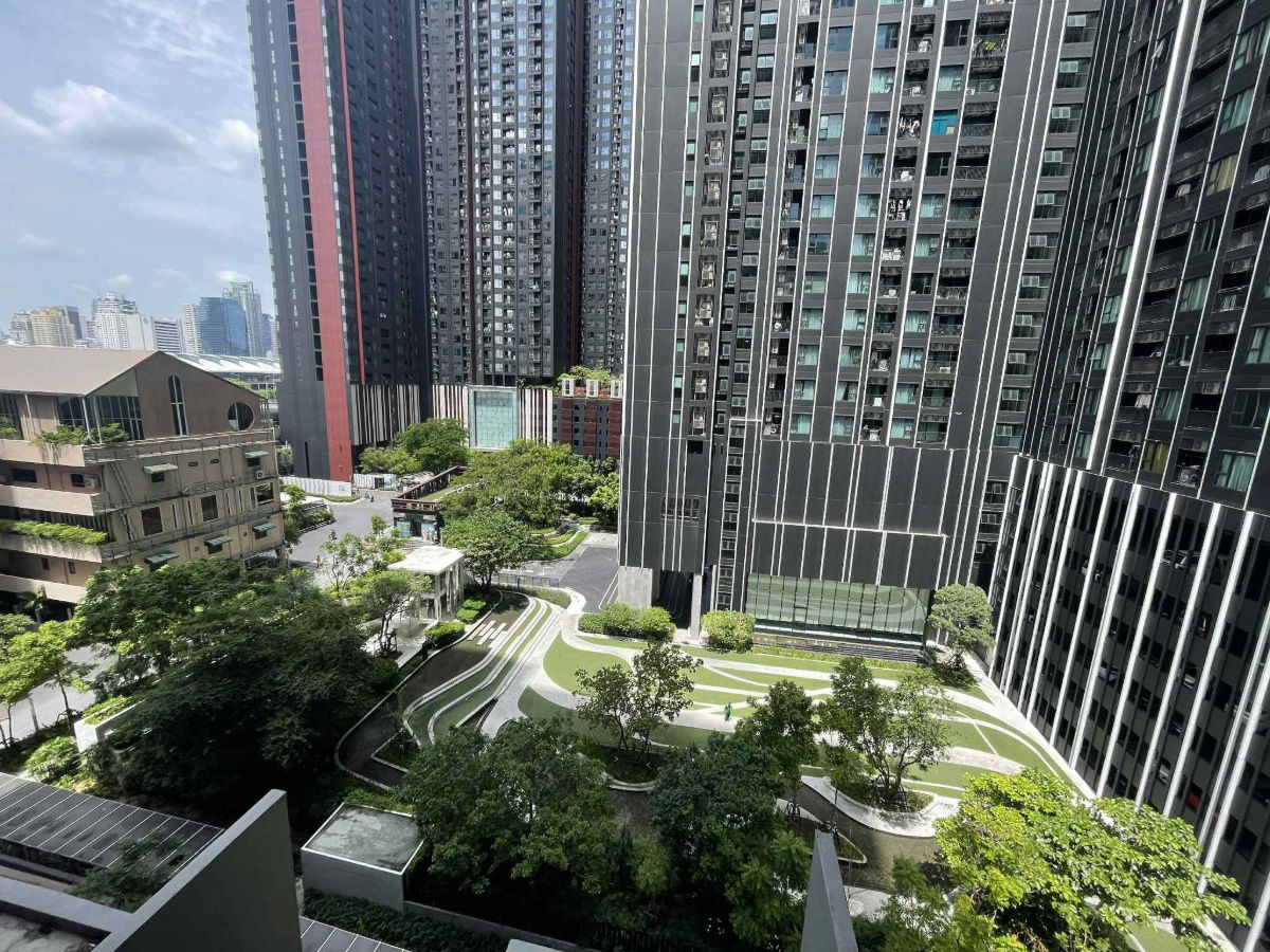 รูป Rent 1 bed 1baht 24 sqm Rhythm Asoke 1 Condo Minimum contract 1 year contract we have many units here pls contact us Can Negoวิวสวน - รูปที่ 11/13