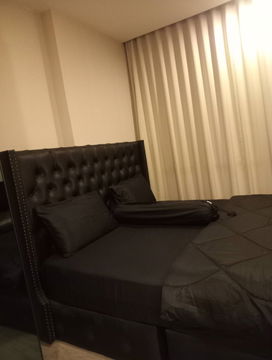 P-40605 ต้องการขายคอนโด เดอะ รูม สุขุมวิท 69 Phra Khanong Nuea, Watthana, Bangkok Line Id @easythaihome 085-592-2897