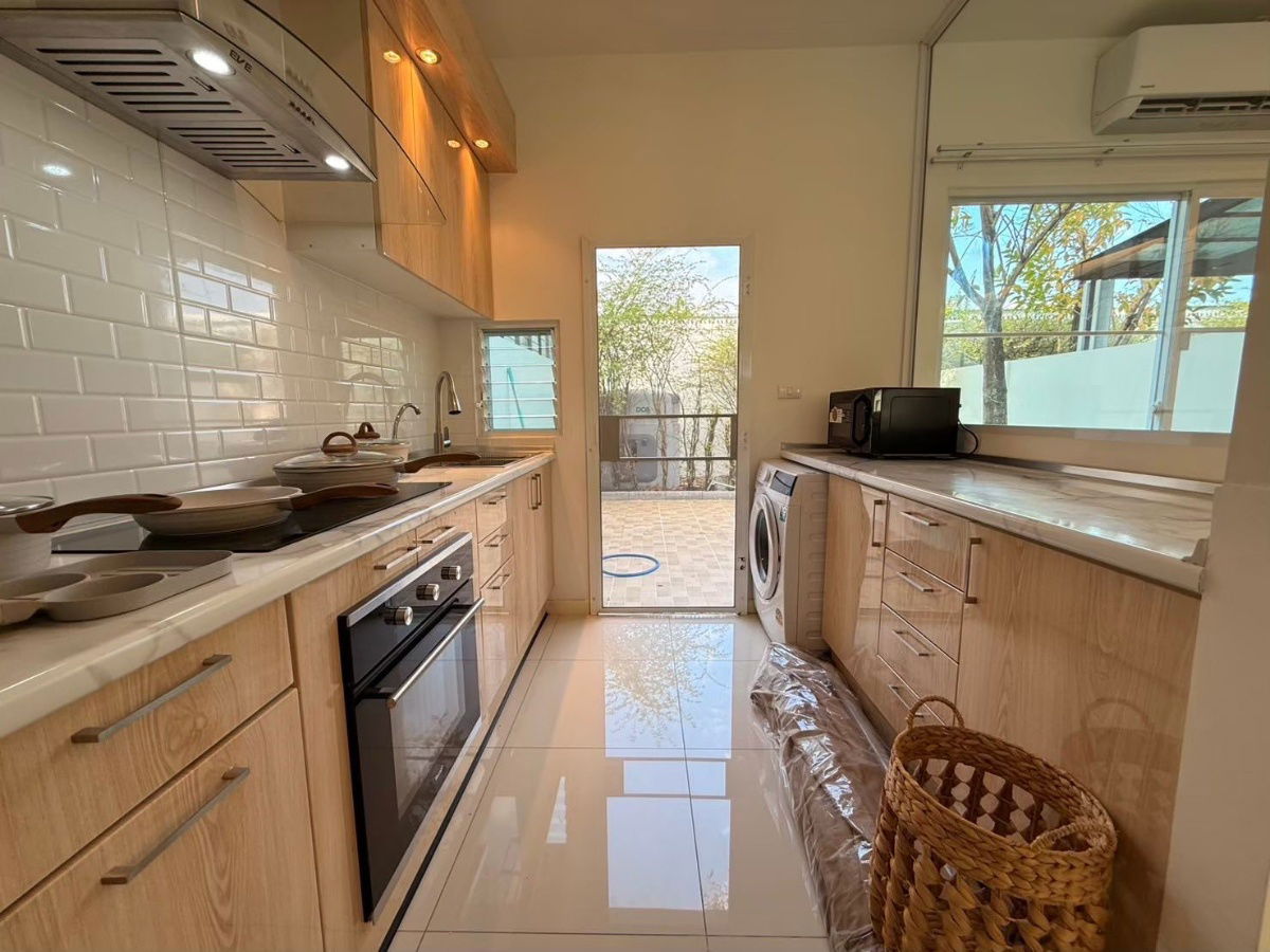 picture LD1-195    Townhome for Rent Indy Bangna Ramkhamhaeng 2 Size 27.4 sq.w. Beautiful, luxurious built-in decorations, move-in ready @rdsluxury - 9/20