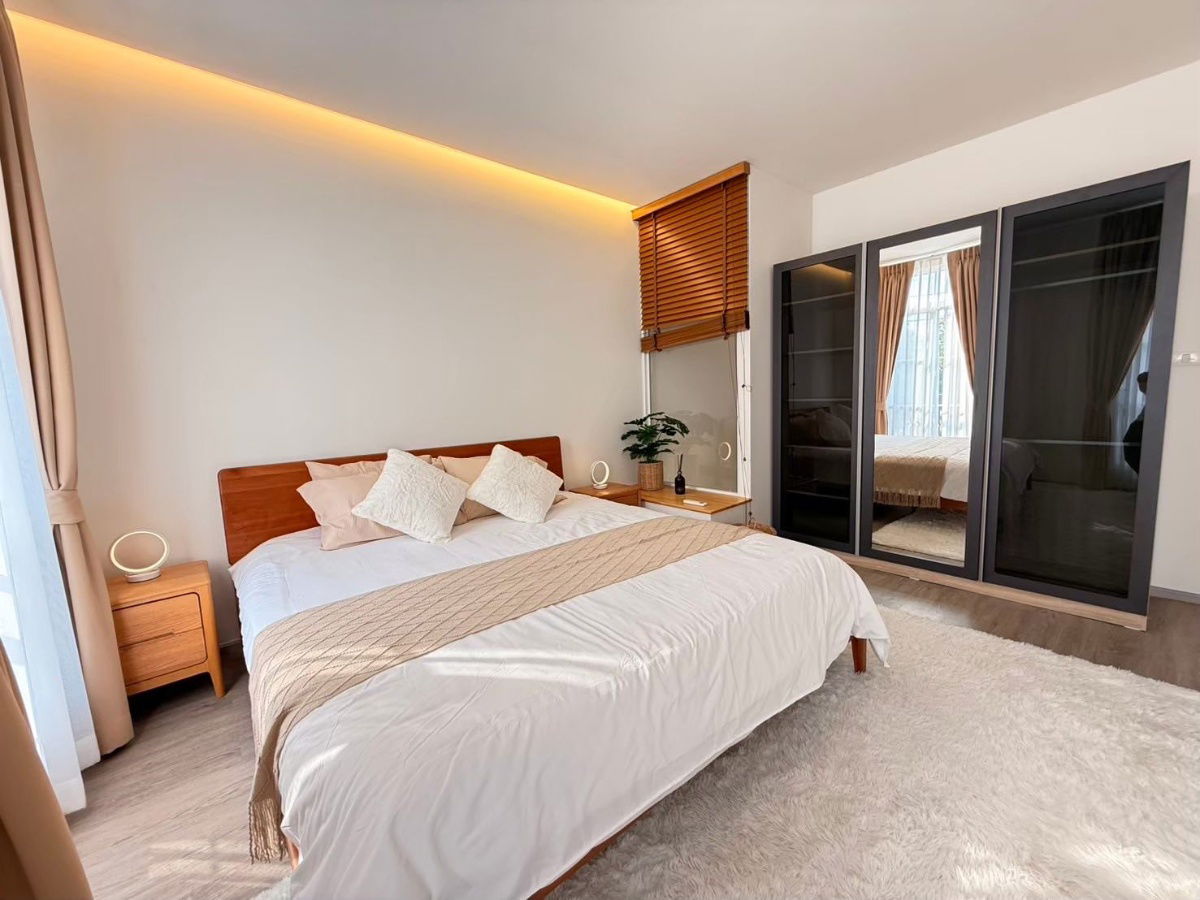 picture LD1-195    Townhome for Rent Indy Bangna Ramkhamhaeng 2 Size 27.4 sq.w. Beautiful, luxurious built-in decorations, move-in ready @rdsluxury - 15/20