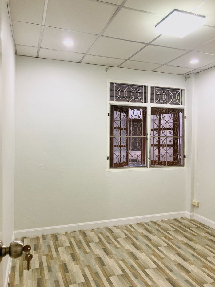 picture Lak Si Villa, 4 bedrooms, 3 bathrooms  - 8/17