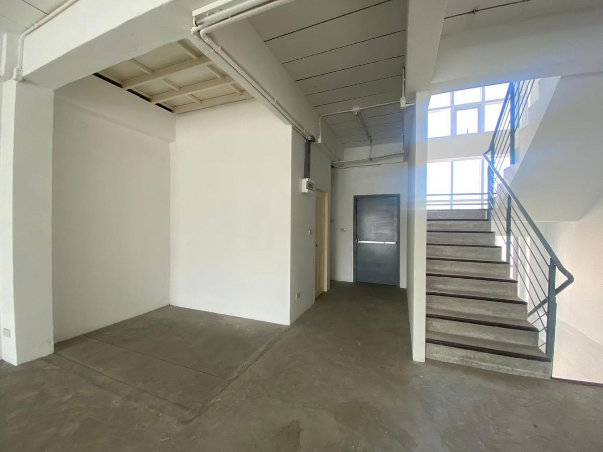 picture ET92030– For Rent: 5-Storey Office Building, Chatuchak area, total usable area of 520 sq. m.,  ideal location for a home office / business ventures. - 8/13