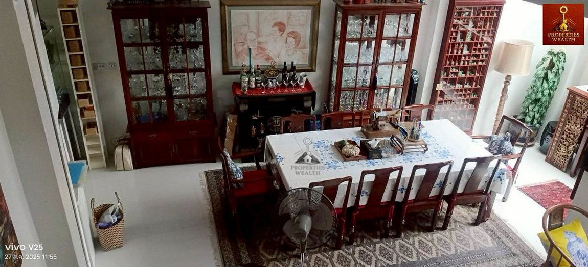 picture Call : 098-885-4878 / 4-storey Townhouse corner unit 4 Beds, 4 Baths, Sukhumvit 71 Road, Watthana, near expressway and BTS - 4/14