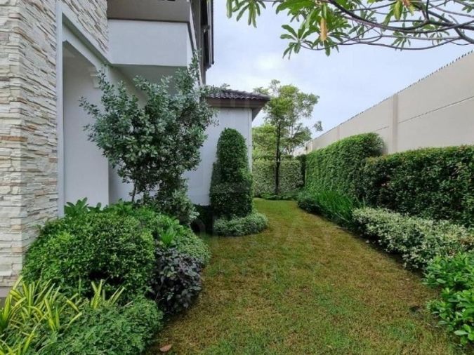4-bed house for rent, 291 sqm, 291 sq wah, Nantawan Ramintra - Paholyothin 50