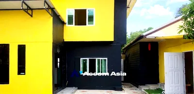 บ้านเดี่ยว ถนนพระราม 4 : 🔼🔽 AccomA 📩  3 BR House in Khlong Ton Nuea (AA32893)