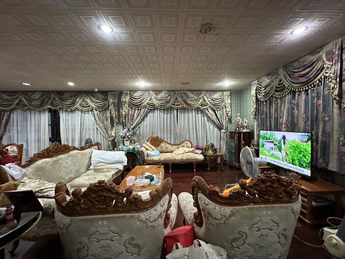 picture Two-Storey Single House for Sale in Bangna Villa-Ploy Village, located on Sornhirun Soi, Bangna-Trad 39 Road. - 9/11