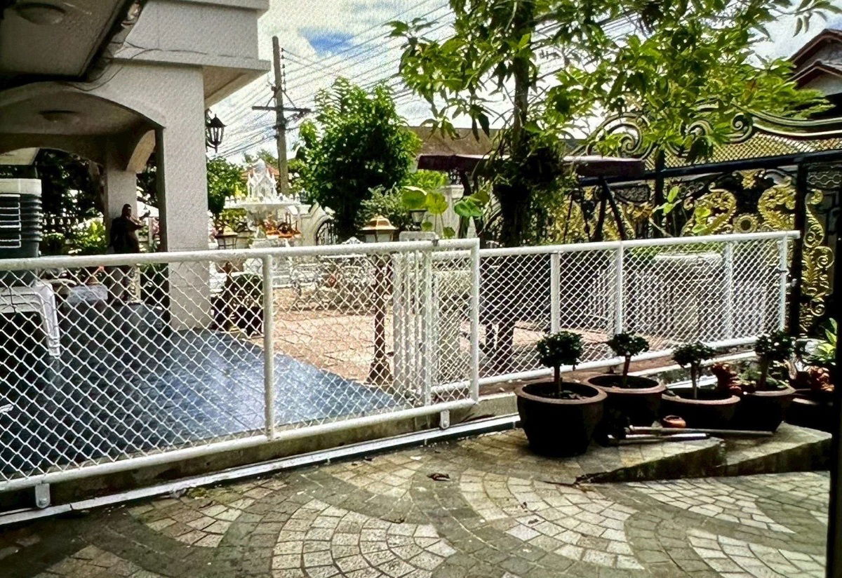 picture Two-Storey Single House for Sale in Bangna Villa-Ploy Village, located on Sornhirun Soi, Bangna-Trad 39 Road. - 3/11