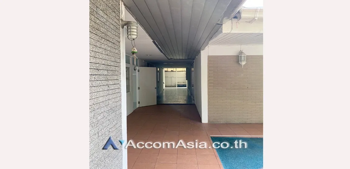 picture 🔼🔽 AccomA 📩  Spacious Single-Storey Home with Airy Garden View at Ekkamai, Sukhumvit (AA13872) - 16/16