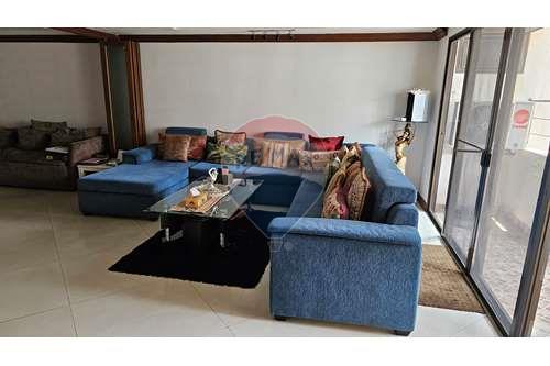 picture [920021007-306] well maintained and spacious condo in the heart of the city for sale - 3/27