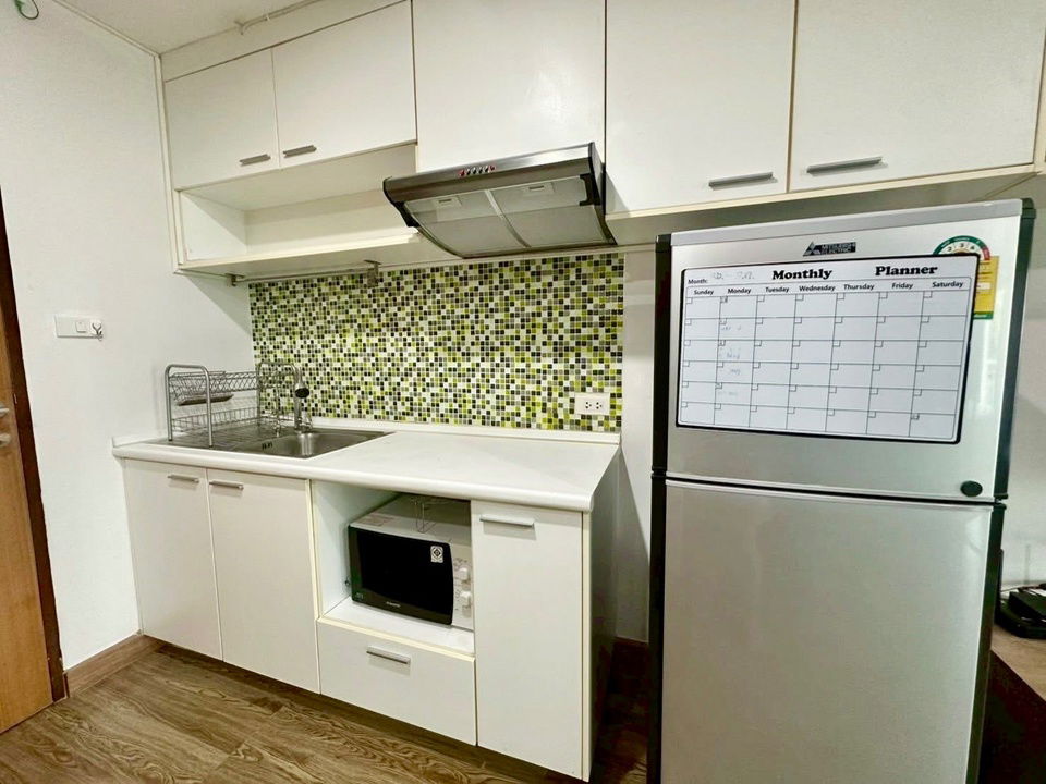 รูป code : C05 ให้เช่าคอนโด กรีเน่ คอนโด สุทธิสาร (Grene Condo Sutthisan) | ห้องใหญ่ 31 ตร.ม. ชั้น 4 เฟอร์ครบ เครื่องใช้ไฟฟ้าครบ พร้อมอยู่ - รูปที่ 7/8