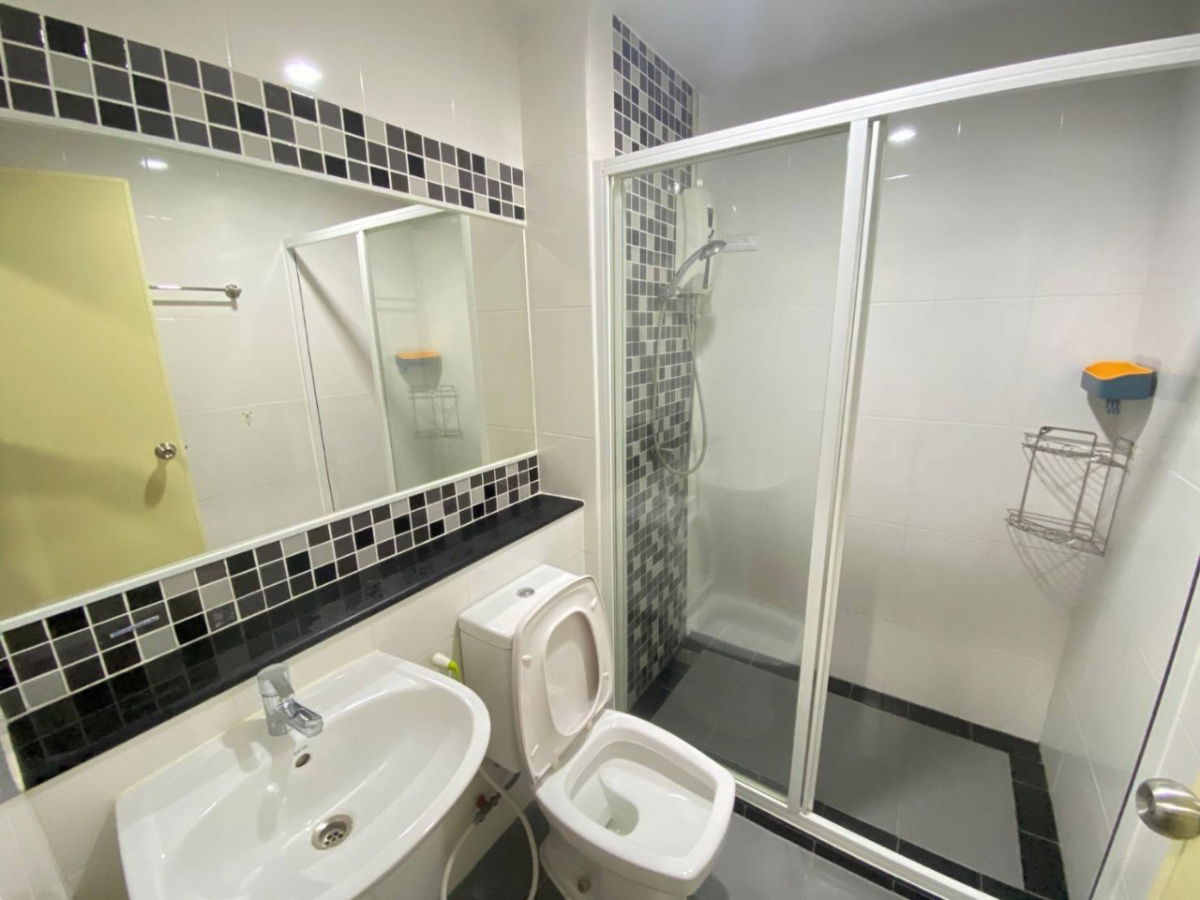 picture 🍀Condo For Rent Regent Home 22 Sukhumvit 85 Near BTS onnut 31 sq.m  lease  8500- - 8/9