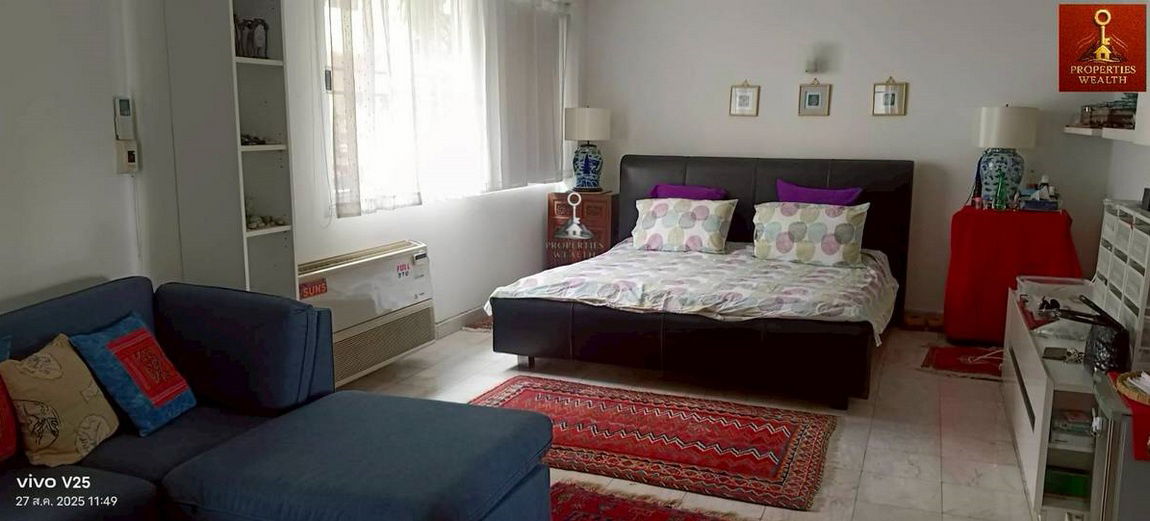 picture Call : 098-885-4878 / 4-storey Townhouse corner unit 4 Beds, 4 Baths, Sukhumvit 71 Road, Watthana, near expressway and BTS - 8/14