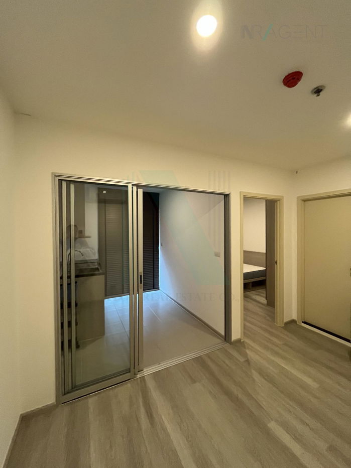 picture 🔺 For Sell Condo ELIO SATHORN-WUTTHAKAT Building A, Floor 25,1 bed room, Room size 31 sqm - 1/8