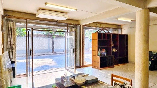 picture BTS Phra Khanong 800 m. 3-unit 4-story commercial building for rent 54 sq.wa. 792 sq.m. located on t - 3/8