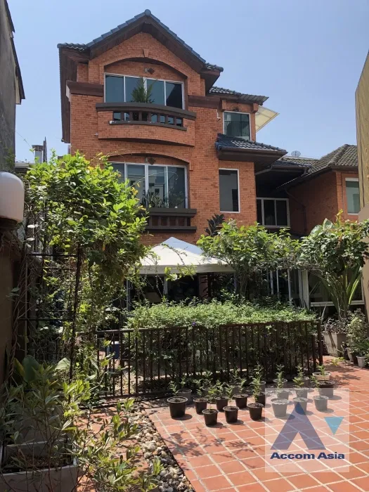 picture 🔼🔽 AccomA 📩  4 BR House in Phra Khanong Nuea (AA39609) - 1/20