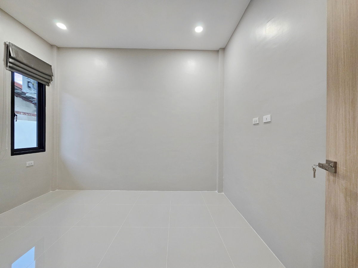 picture Renovated Single House – Ratchaphruek Village, Khon Kaen (Near Bueng Nong Kot) - 12/13