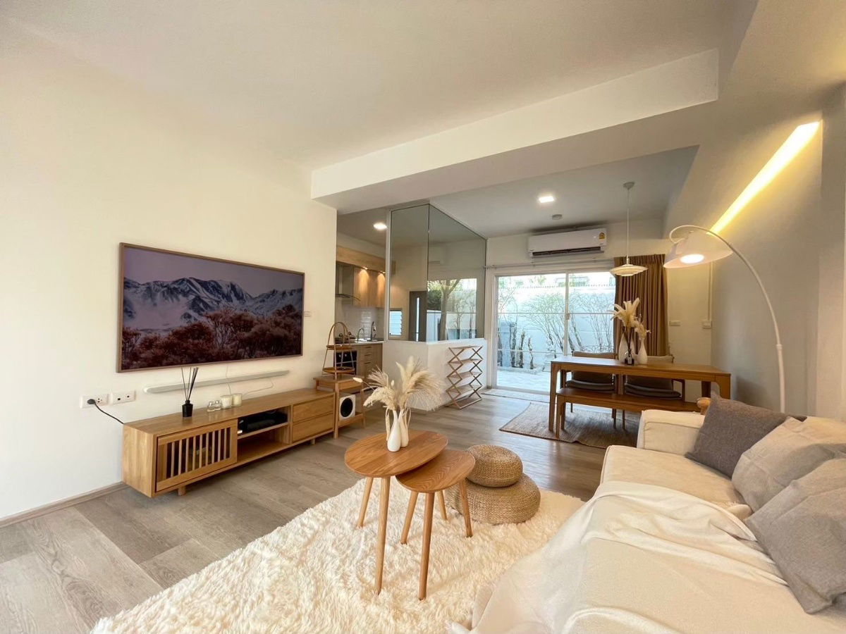 picture LD1-195    Townhome for Rent Indy Bangna Ramkhamhaeng 2 Size 27.4 sq.w. Beautiful, luxurious built-in decorations, move-in ready @rdsluxury - 3/20