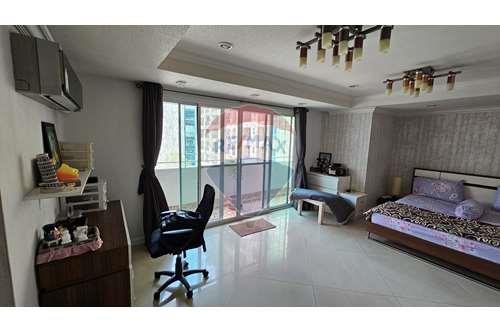 picture [920021007-306] well maintained and spacious condo in the heart of the city for sale - 13/27