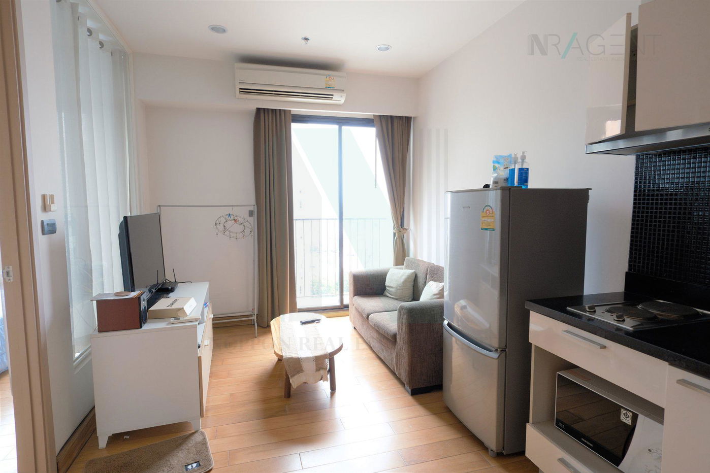 picture 🔺 For Rent Condo FUSE SATHORN-TAKSIN Building 1, Floor 15,1 bed room, Room size 33 sqm - 2/8