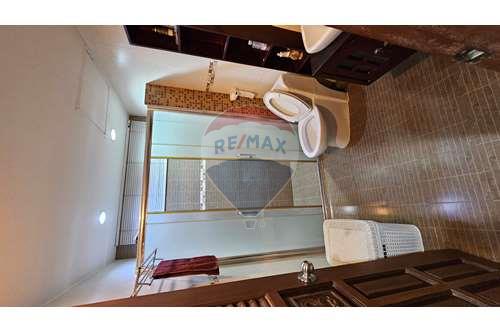 picture [920021007-306] well maintained and spacious condo in the heart of the city for sale - 20/27