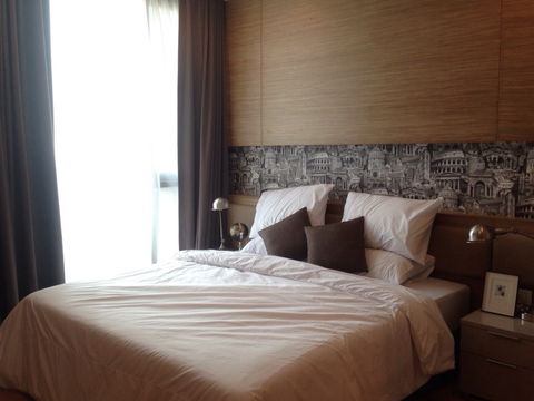 P-129251 Condo for rent The Breeze Narathiwas fully furnished (Confirm again when visit). 