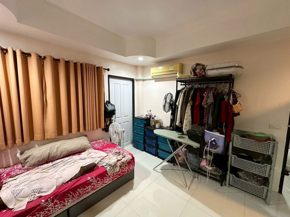 รูป Call : 098-247-8889 หมู่บ้านสิชล ถนนกาญจนาภิเษก เขตบางแค ขายทาวน์เฮ้าส์ 3 ชั้น 28 ตารางวา หน้ากว้าง 6 เมตร 4 ห้องนอน 3 ห้องน้ำ ใกล้ MRT หลักสอง - รูปที่ 7/12