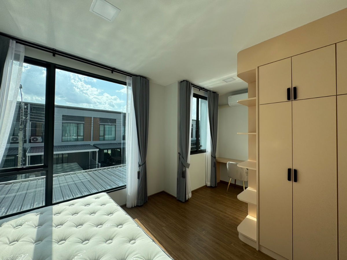picture For rent Town Home PLENO Sukhumvit - BangNa 2 near Mega BangNa *New Home Pet Friendly* at Line: @homefinder - 15/24