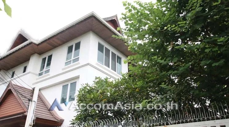 picture 🔼🔽 AccomA 📩 Private Swimming Pool,Home Office,Pet friendly 4 BR House in Khlong Ton Nuea (AA13128) - 4/7