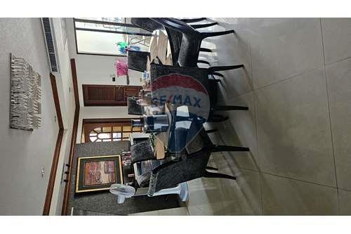 picture [920021007-306] well maintained and spacious condo in the heart of the city for sale - 1/27