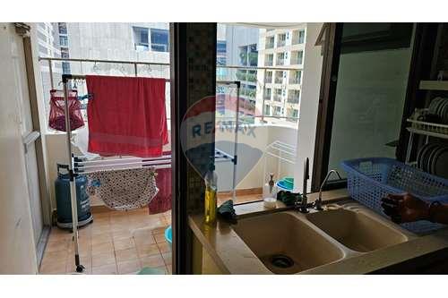 picture [920021007-306] well maintained and spacious condo in the heart of the city for sale - 7/27