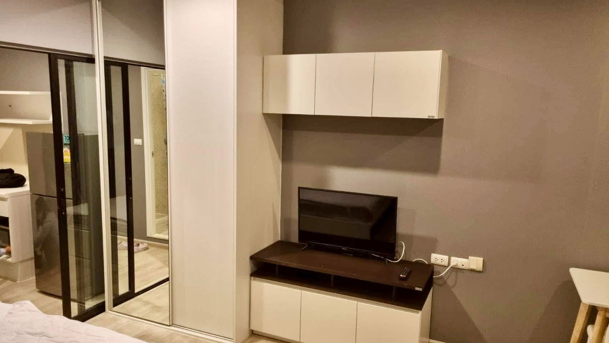 picture code : C21 Plum Condo Central Station Phase 1 - 4/9