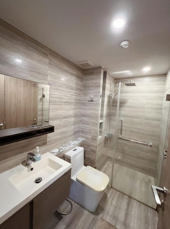 picture For Rent : FYNN Aree Condo near BTS Aree *Nice Room Corner Room* at Line : @homefinder - 9/9
