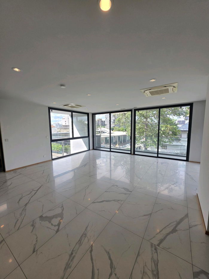 picture For Rent: 6-Storey Home Office with Rooftop – Rama 9 / Praditmanutham / Mengjai / Ratchada / Town in Town - 10/23