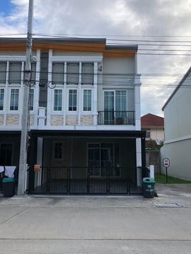 Golden Town Bangna-Suanluang For Sale