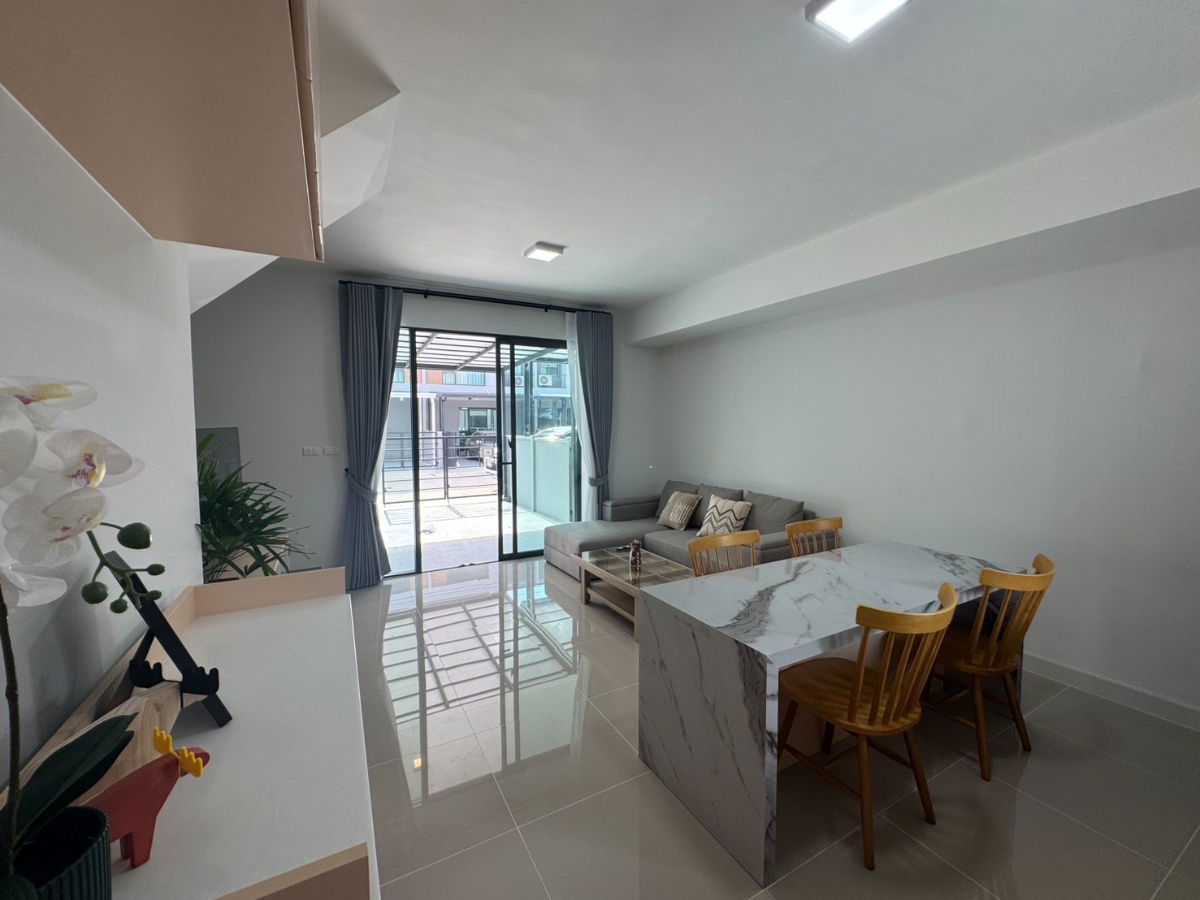 picture For rent Town Home PLENO Sukhumvit - BangNa 2 near Mega BangNa *New Home Pet Friendly* at Line: @homefinder - 11/24