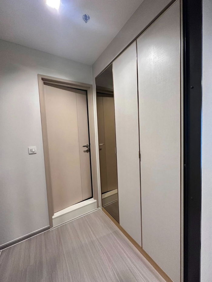 picture Condo for Rent : Life Sathorn-Sierra  Studio Nice decorated Built-in furniture Fully furnished no damage earthquake Near BTS Talat Phlu - 8/9