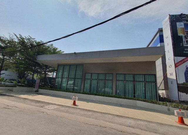 picture FOR RENT  OFFICE PROPERTY  289000 BAHT per MONTH - 1/8