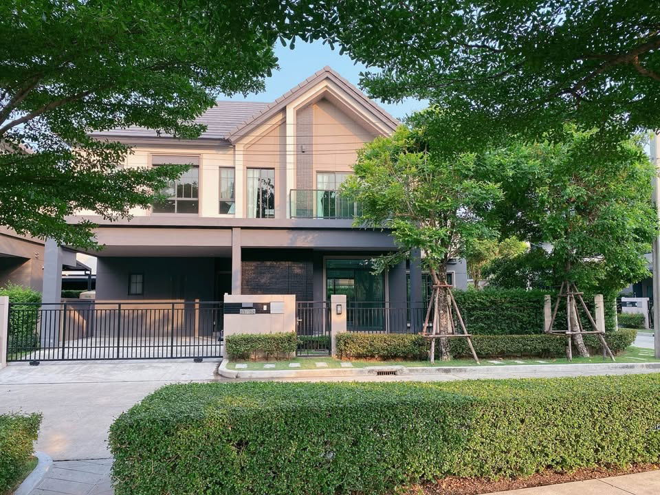 รูป ขายบ้านเดี่ยว 2 ชั้น หมู่บ้าน บางกอก บูเลอวาร์ด สาทร-ปิ่นเกล้า 2 64 ตารางวา  - รูปที่ 1/9