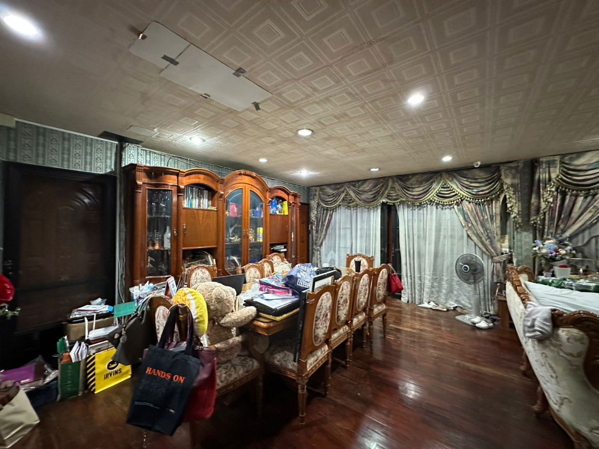 picture Two-Storey Single House for Sale in Bangna Villa-Ploy Village, located on Sornhirun Soi, Bangna-Trad 39 Road. - 8/11
