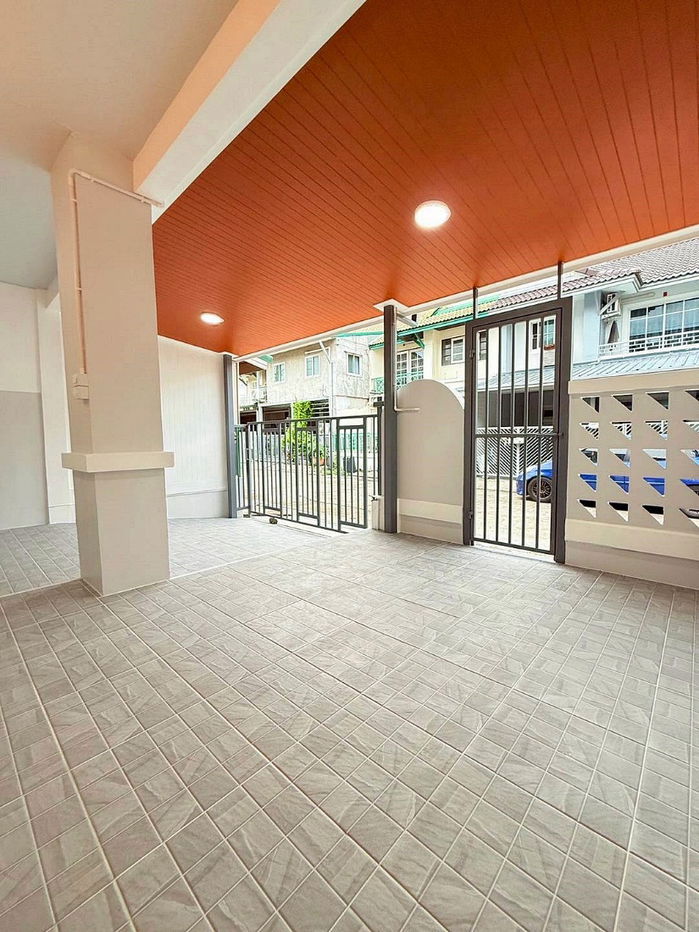 รูป บ้านสวย  รีโนเวทใหม่  หมู่บ้านพฤกษา 26  บางใหญ่    ทาวน์เฮ้าส์ 3 ห้องนอน   ใกล้ MRT สถานีบางใหญ่  ใกล้เซ็นทรัล เวสเกต - รูปที่ 6/15