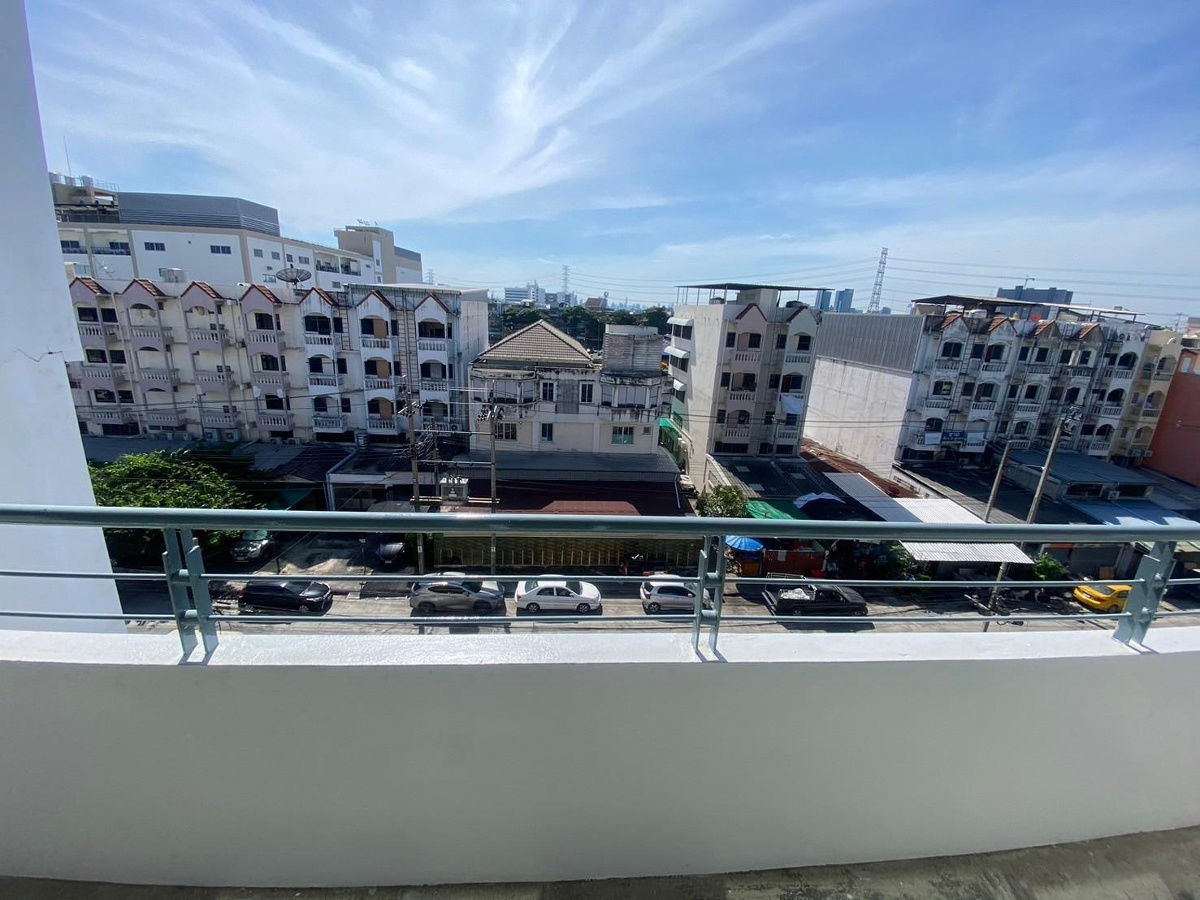 picture ET92030– For Rent: 5-Storey Office Building, Chatuchak area, total usable area of 520 sq. m.,  ideal location for a home office / business ventures. - 12/13
