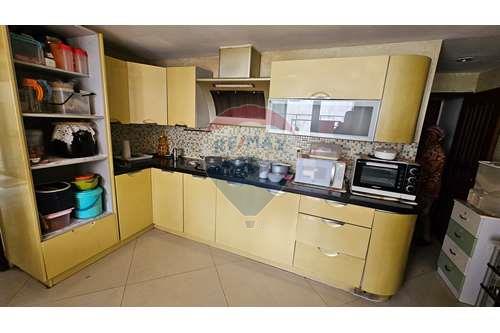 picture [920021007-306] well maintained and spacious condo in the heart of the city for sale - 9/27