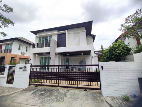 EH92244 : For Sale : Detached, 2-storey house, Blue Lagoon 1, renovated, 3 beds, 3 baths, in Bangna-Trad km.8