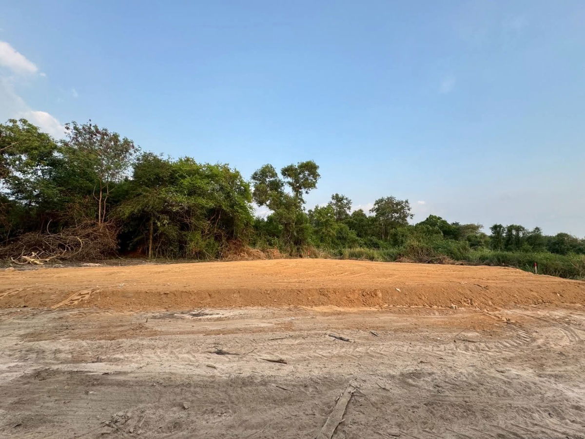 picture Land in Pattaya Jomtien Prime Location in the Pattaya Beach Side,Land Size 416sq.m  - 6/11