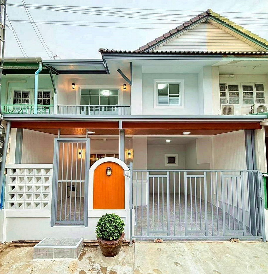 รูป บ้านสวย  รีโนเวทใหม่  หมู่บ้านพฤกษา 26  บางใหญ่    ทาวน์เฮ้าส์ 3 ห้องนอน   ใกล้ MRT สถานีบางใหญ่  ใกล้เซ็นทรัล เวสเกต - รูปที่ 1/15
