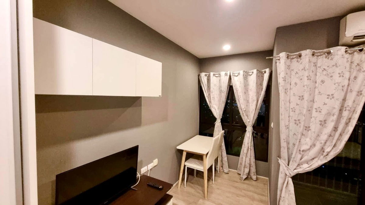 picture code : C21 Plum Condo Central Station Phase 1 - 5/9
