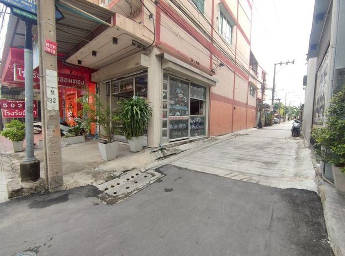 Land for sale, 120 sq wah, Chom Thong