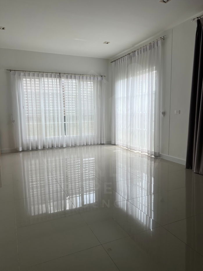 รูป 📌 ด่วน ขายบ้าน สวย ทำเลดี ราคาโดนใจ โกลเด้น นีโอ สาทร MD-94701 - รูปที่ 3/6