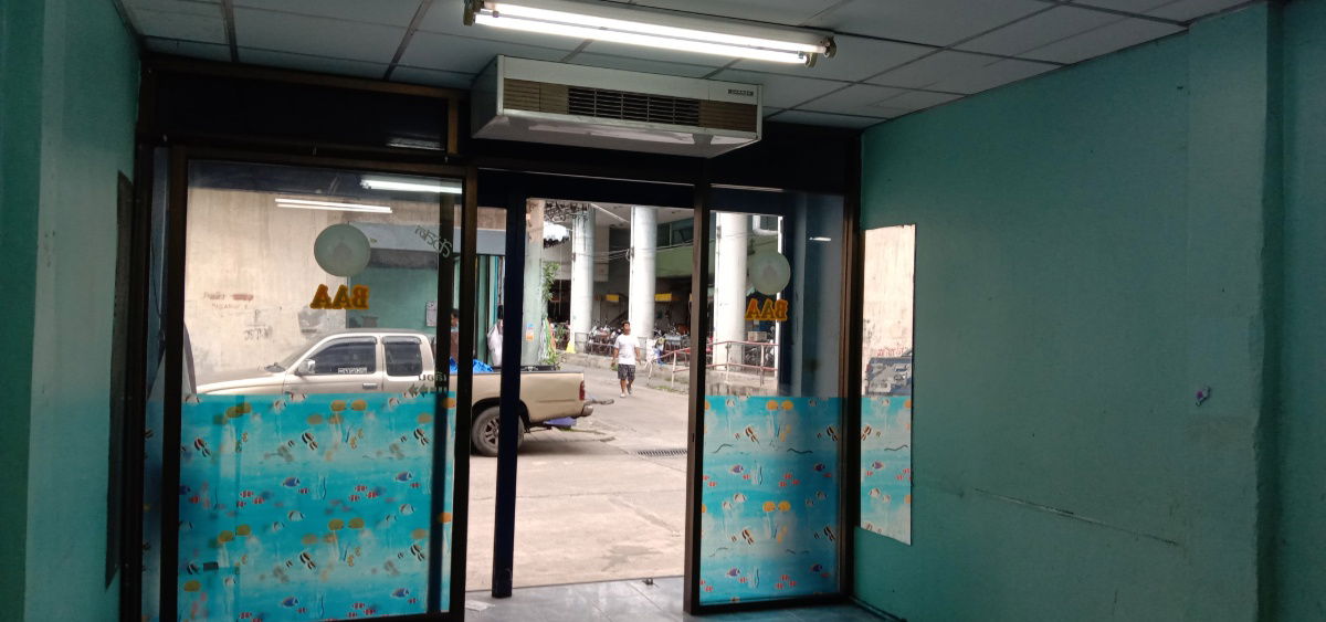picture Commercial building for rent in Nokham - 8/25